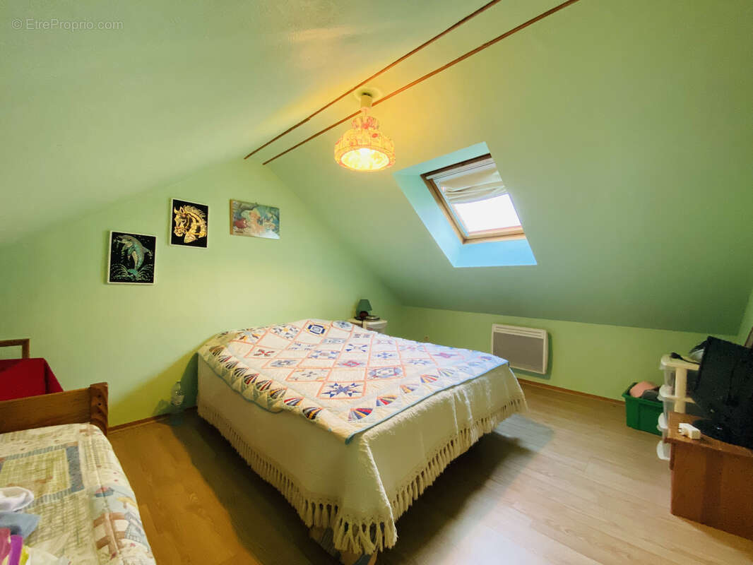 Maison à VILLENEUVE-LA-GUYARD