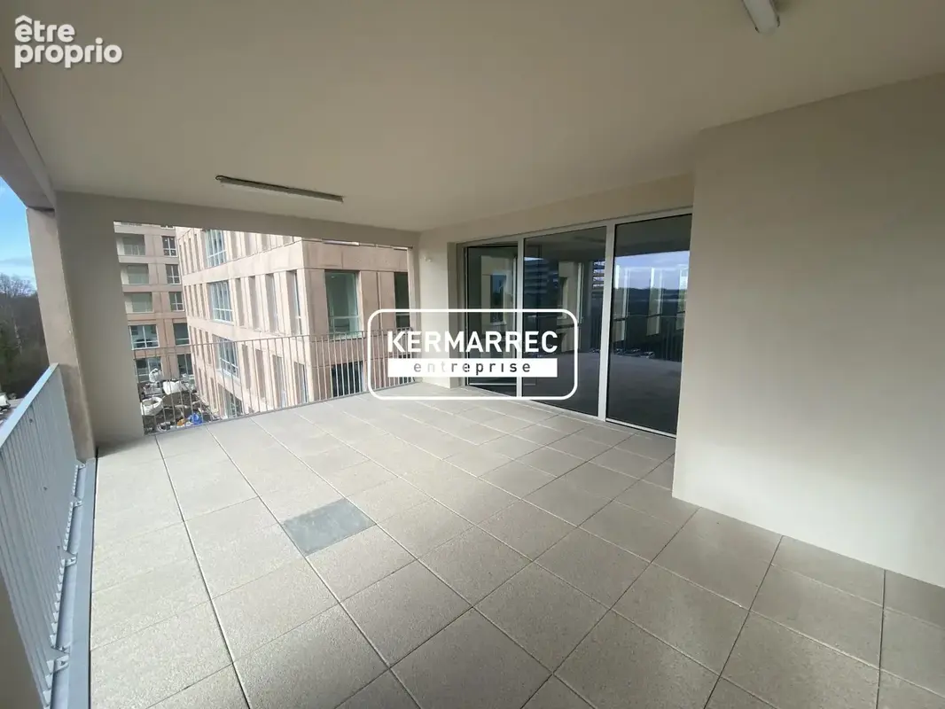 Commerce 969 m² à vendre à Saint-Jacques-De-La-Lande (35136) - photo 4
