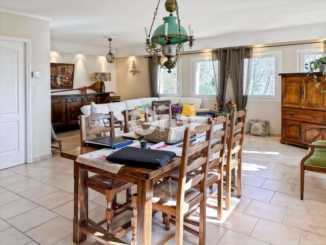 BOUYON Maison 180m² vue dégagée terrain 1.500m² - photo 13