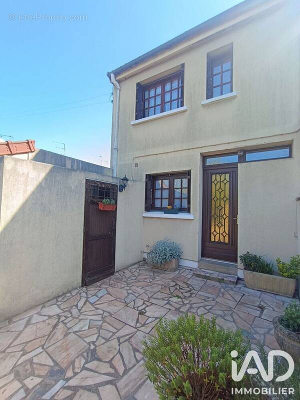 Photo 1 - Maison à THIAIS