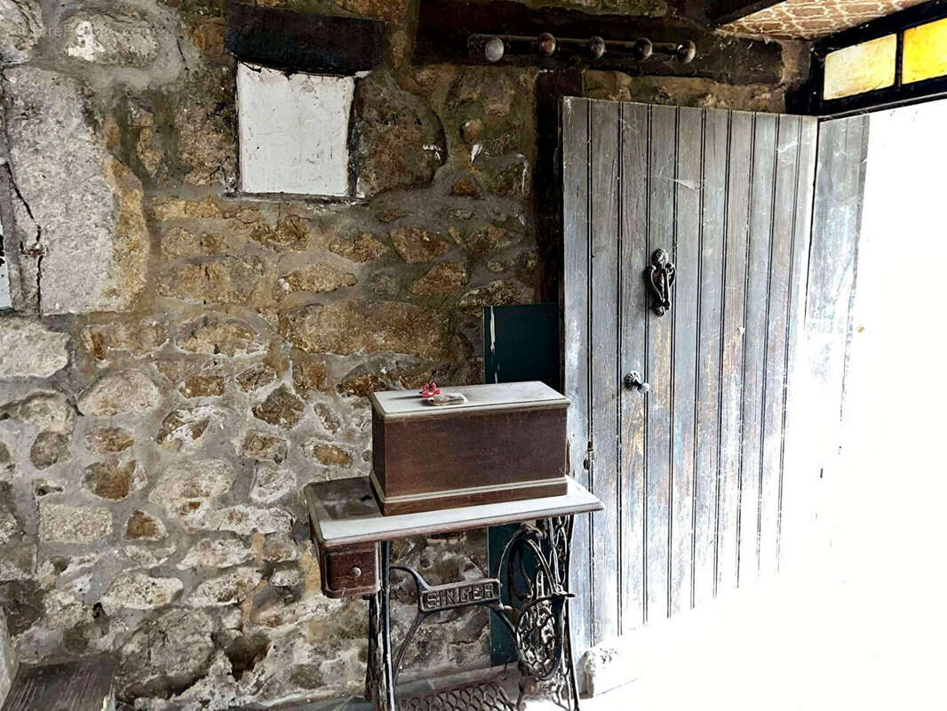 Maison à SAINT-RIRAND