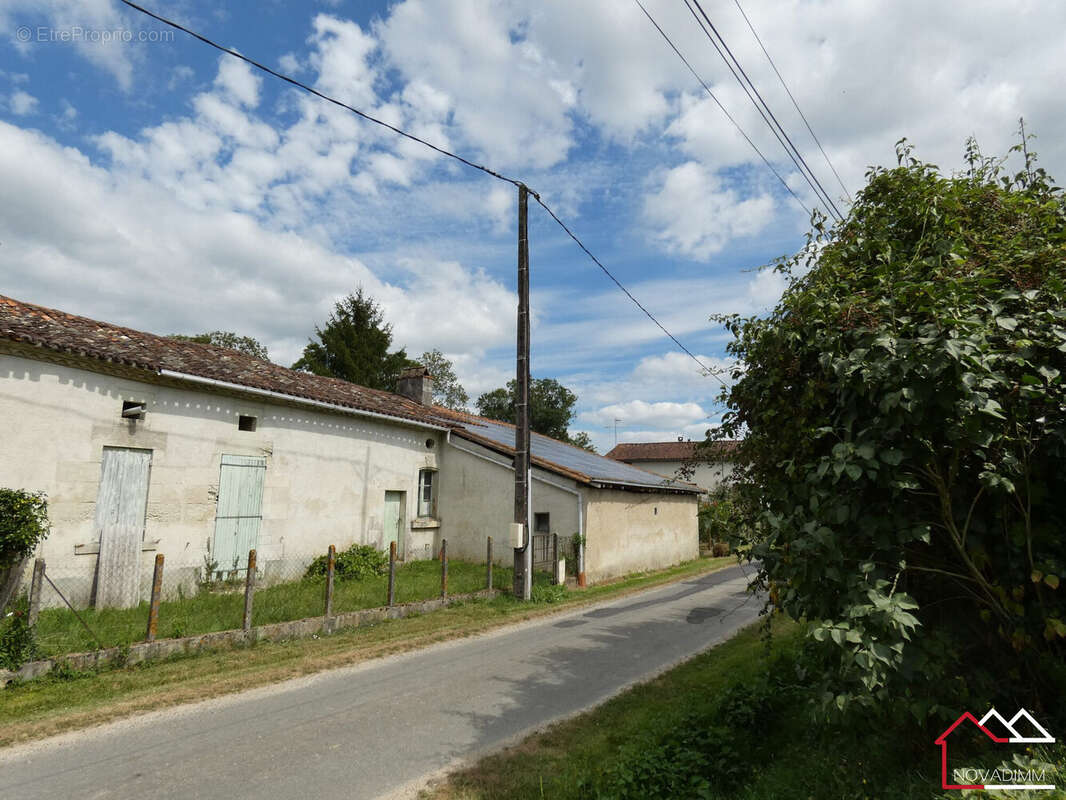 Maison à SAINT-PRIVAT-DES-PRES