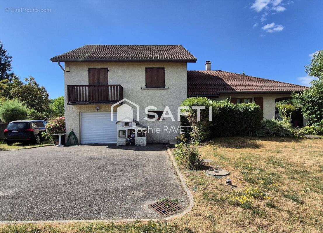 Photo 1 - Maison à VEZERONCE-CURTIN