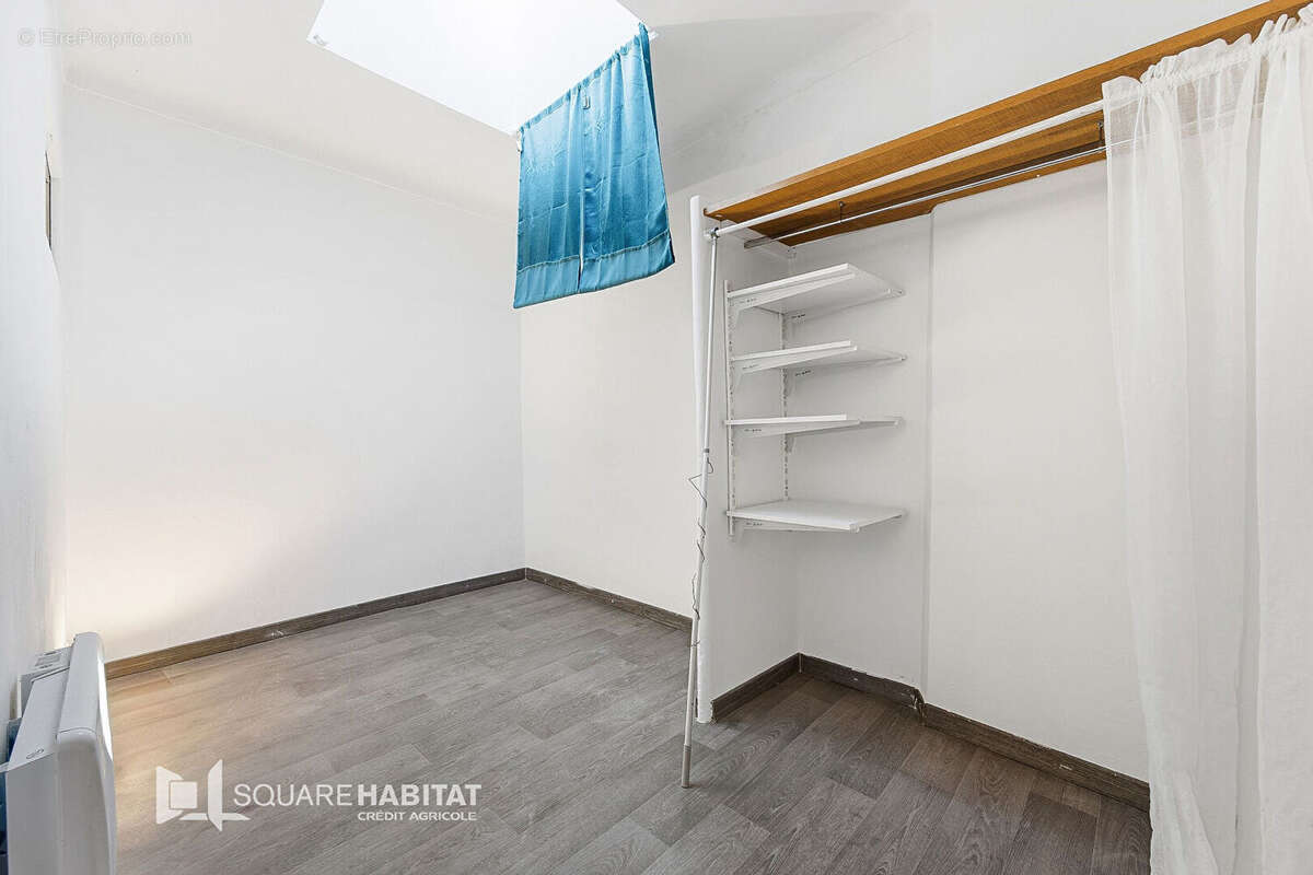 Appartement à SAINT-LAURENT-DU-VAR