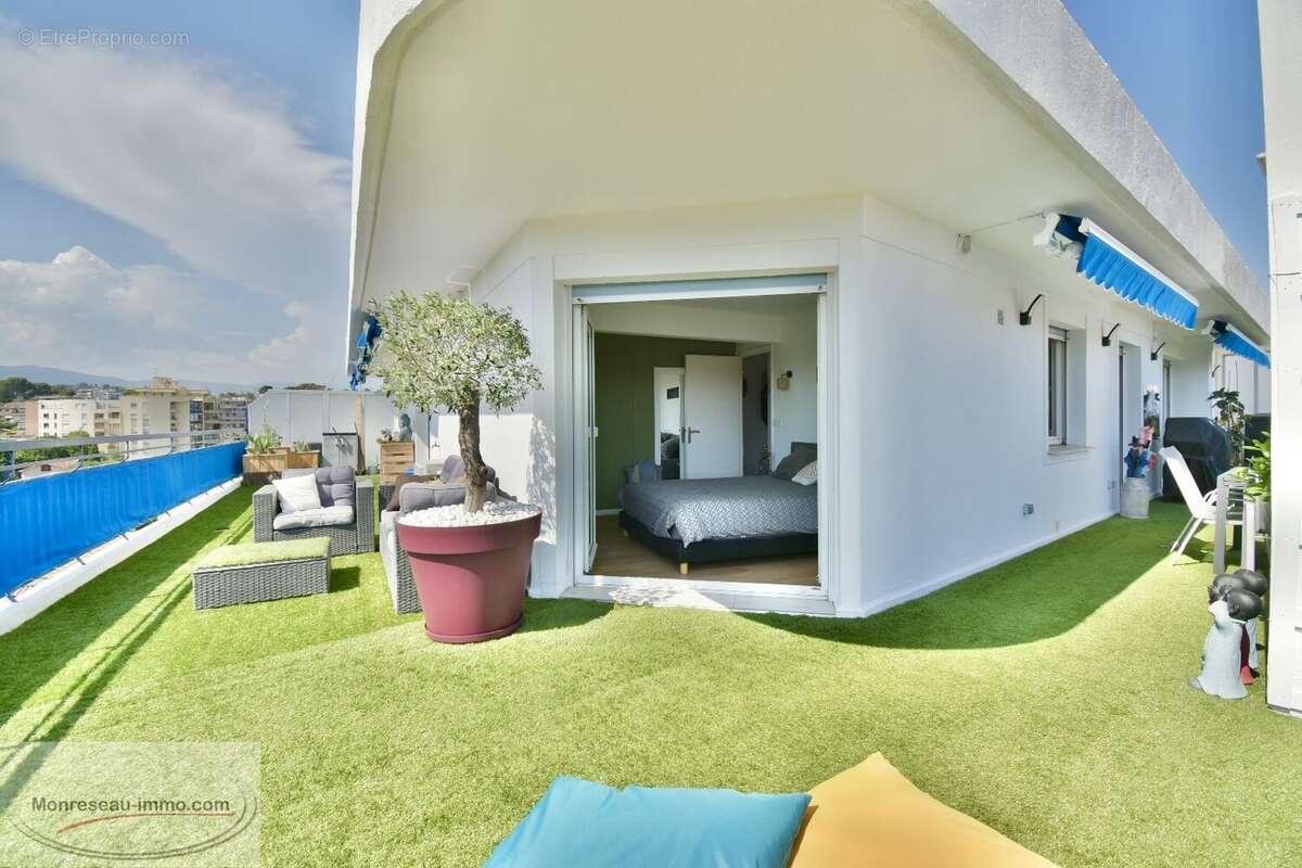 Appartement à LE CANNET