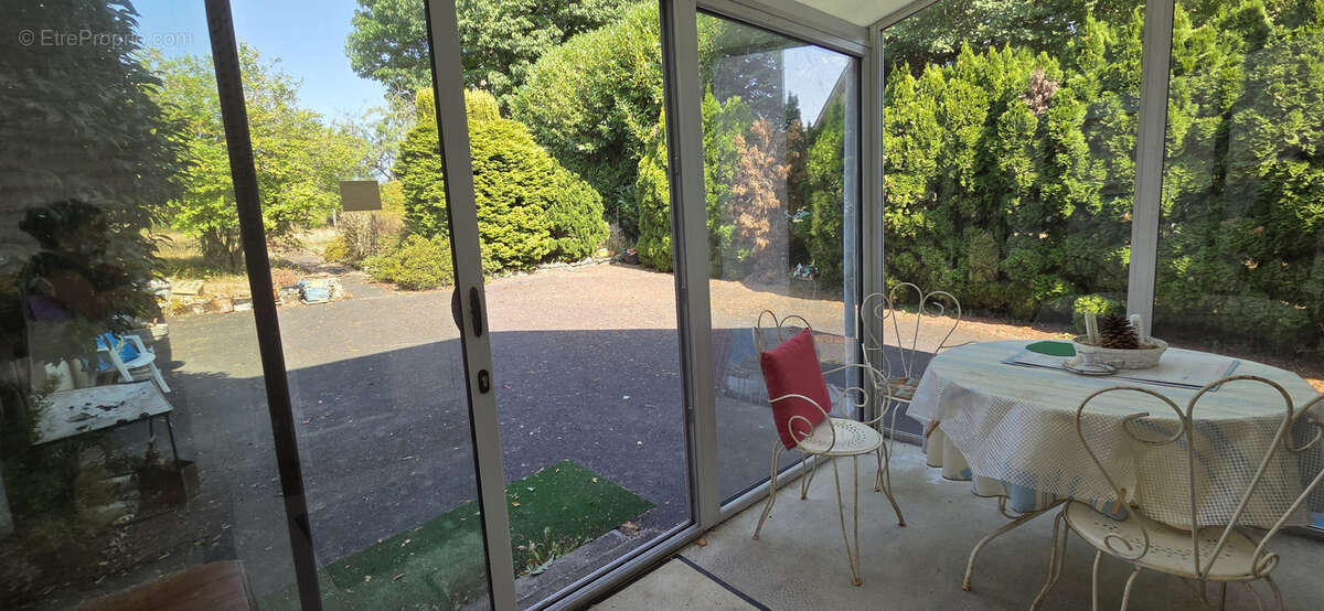 Maison à ARNAC-POMPADOUR