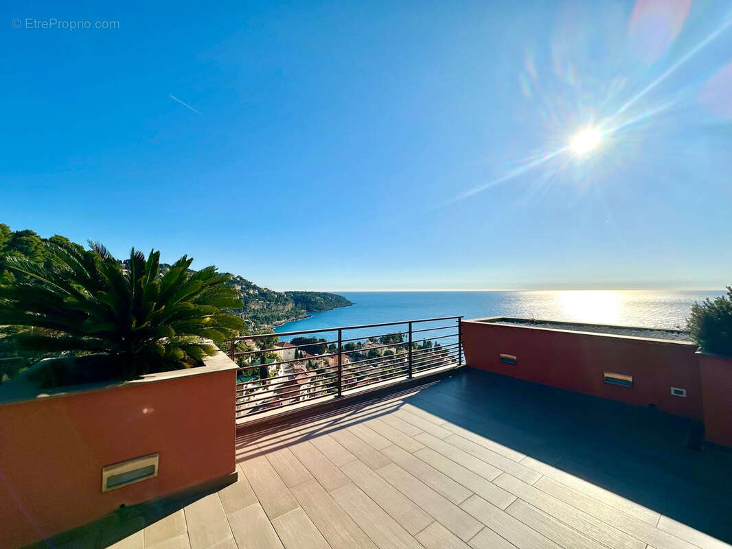 Appartement à ROQUEBRUNE-CAP-MARTIN