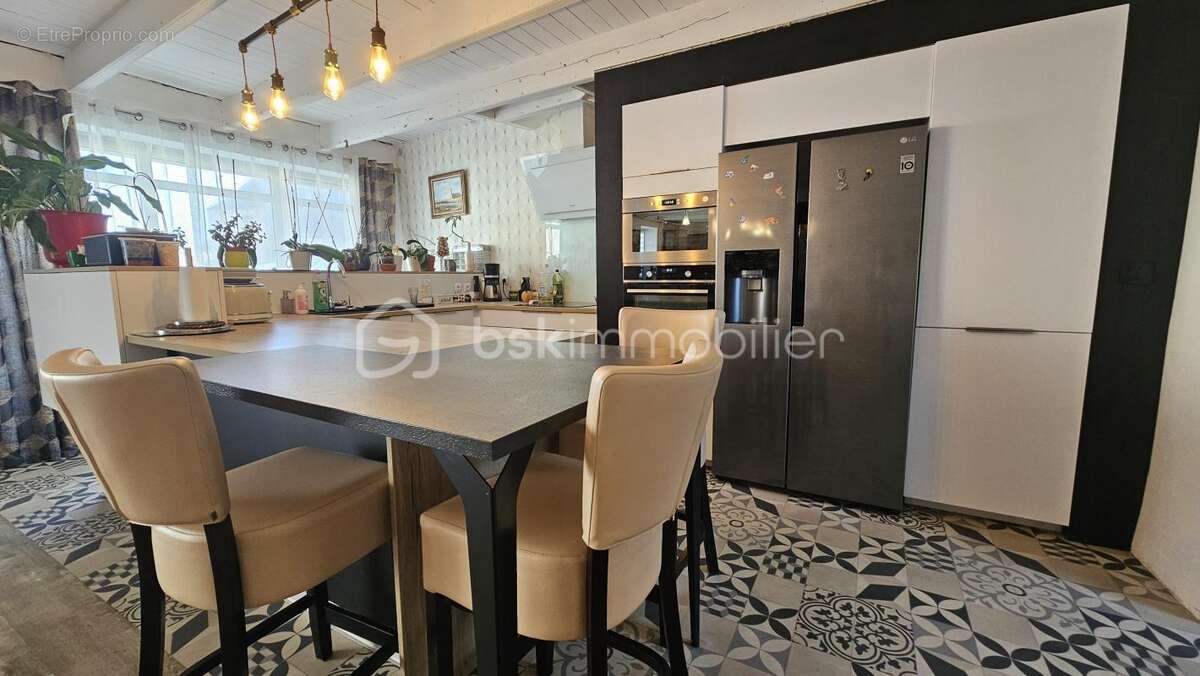 Maison à COMMANA
