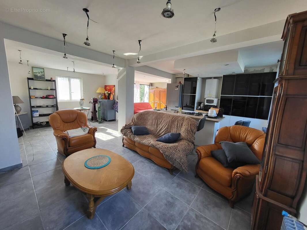 Maison à MANNEVILLE-SUR-RISLE