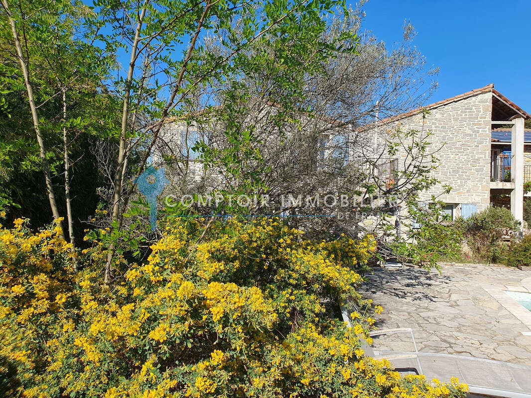 SECTEUR QUISSAC : Propriété comprenant 1 habitation principale et 3 gîtes avec piscine - photo 23