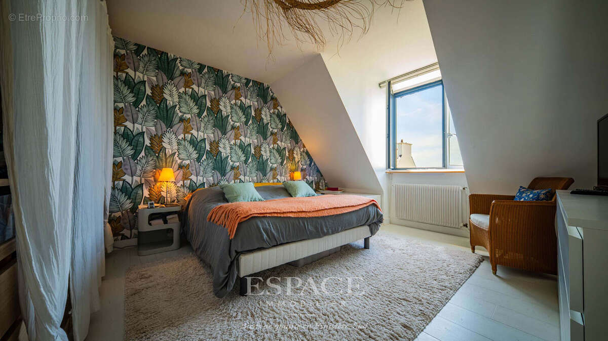 A vendre, à Concarneau, Maison rénovée avec jardin paysagé, à deux pas du bord de mer - photo 7
