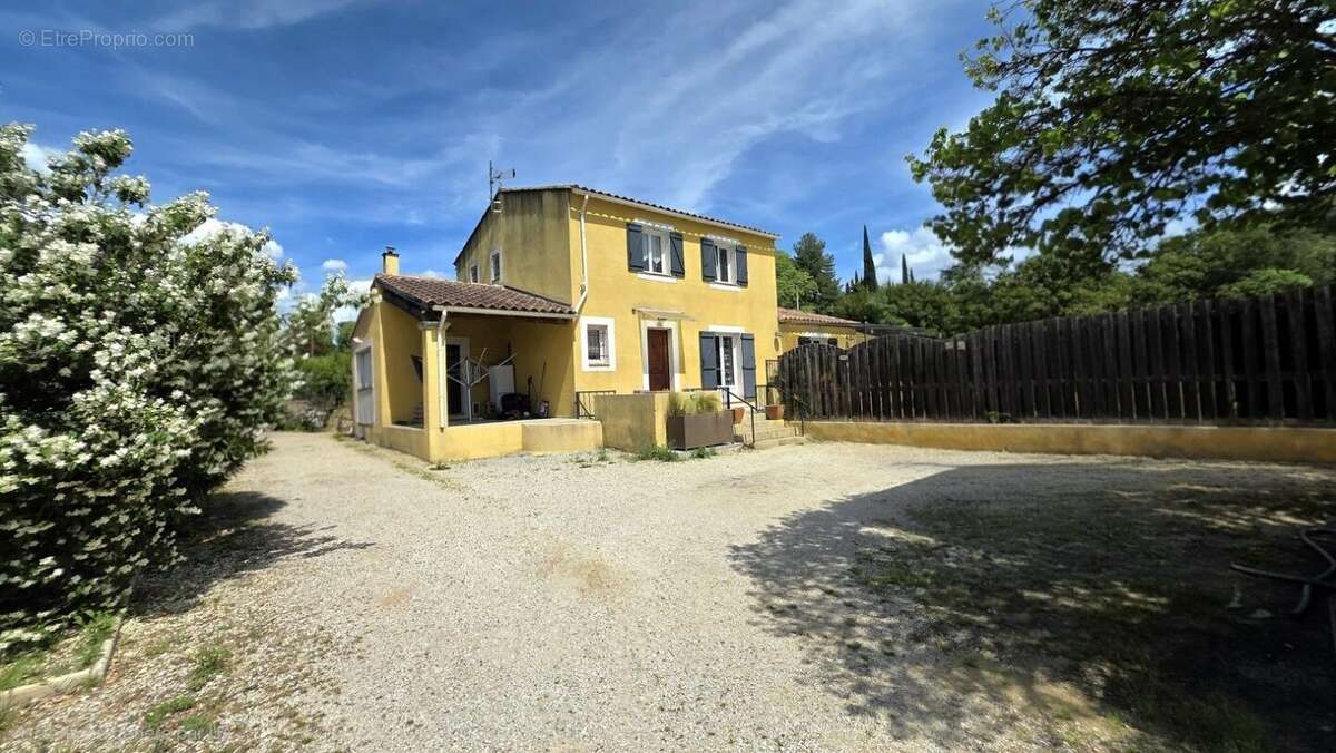 Grande villa 4 chambres jardin piscine - photo 14