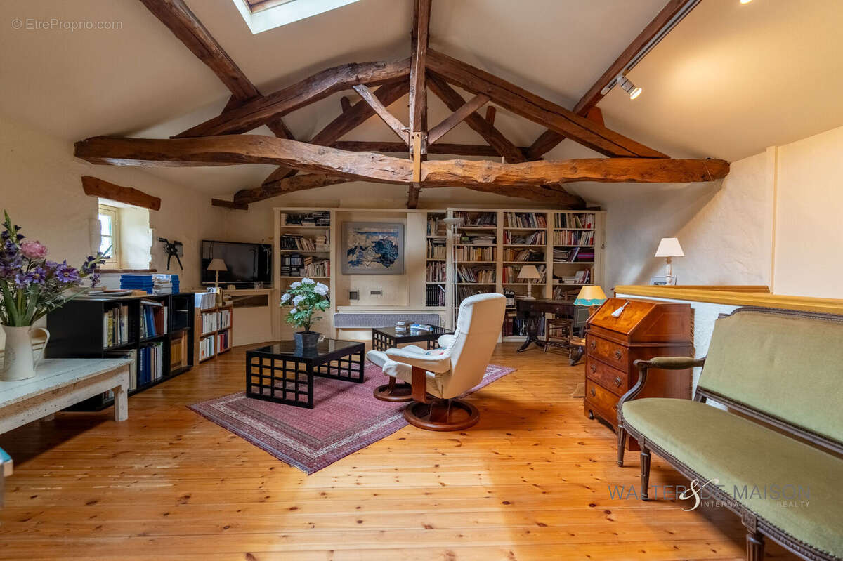 Maison à BOUTIERS-SAINT-TROJAN