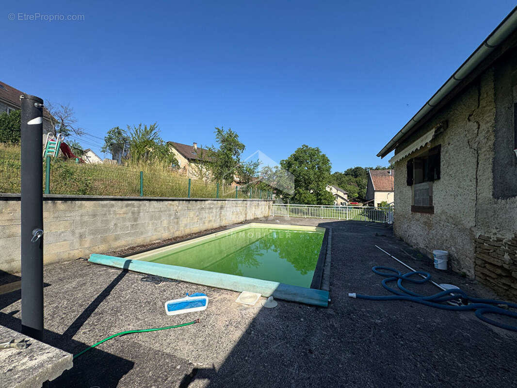 Maison à TREMOINS