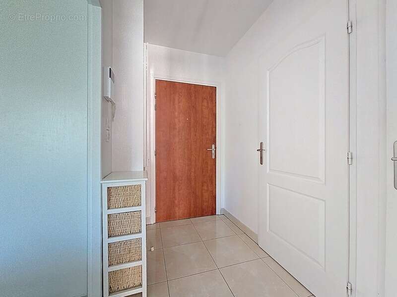 Charmant T2 avec balcon – Port Marianne - Montpellier - photo 8