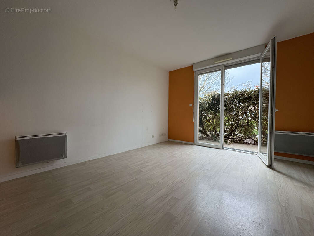 Appartement à FROUZINS