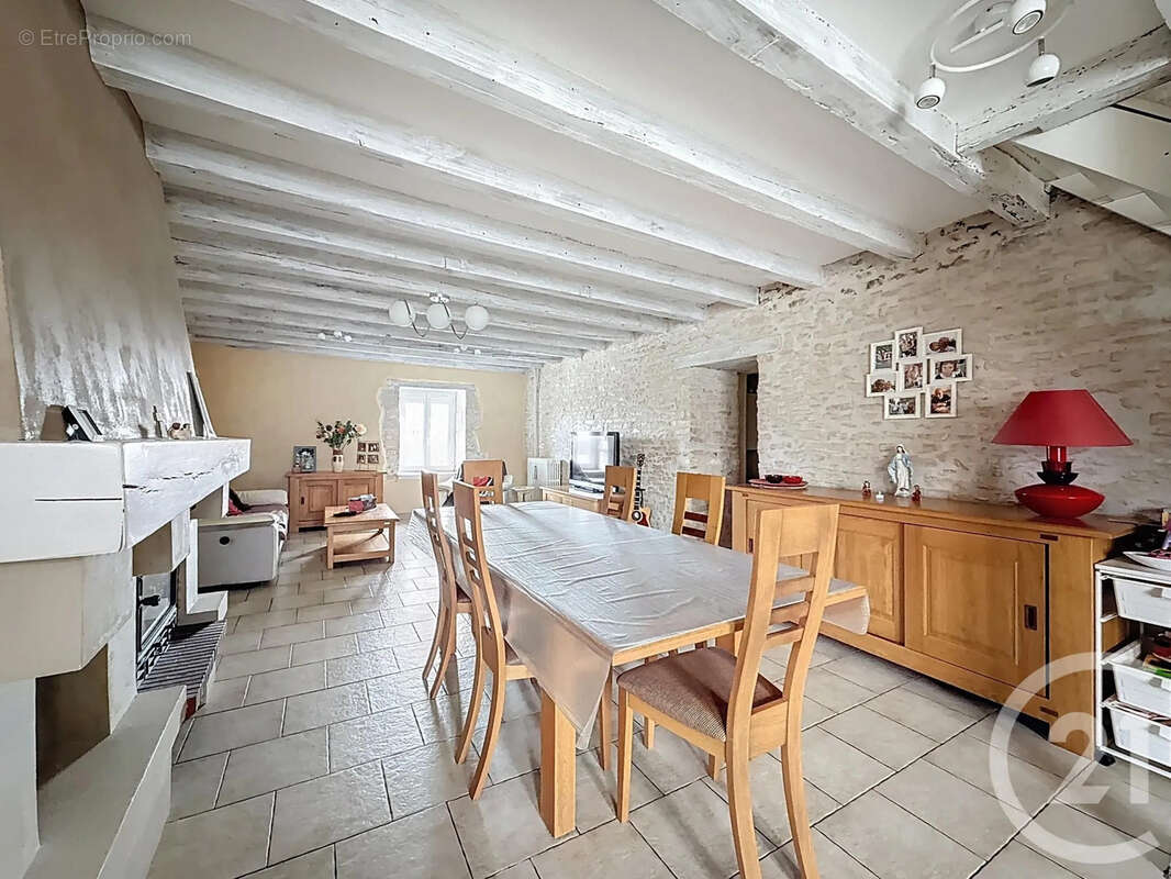 Maison à RUFFEY-LES-ECHIREY