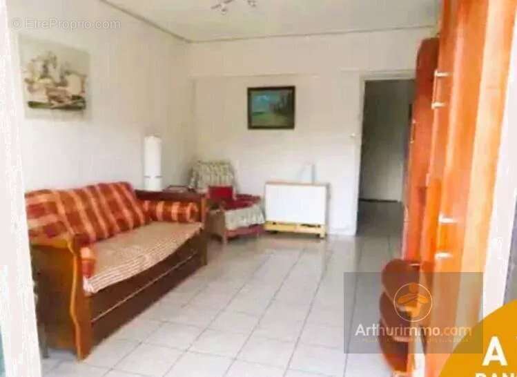 Appartement à BORMES-LES-MIMOSAS