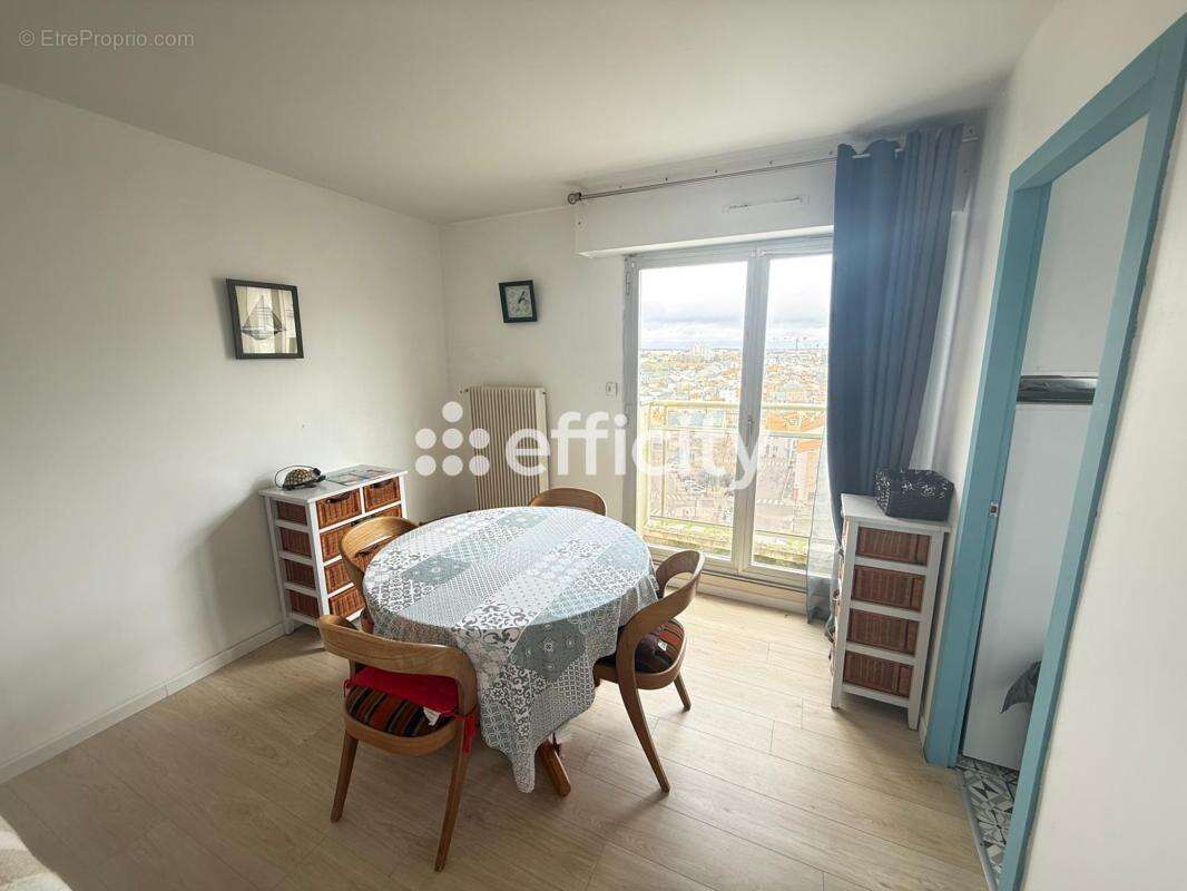 Appartement à LES SABLES-D'OLONNE