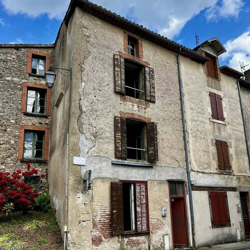Maison à BELLAC