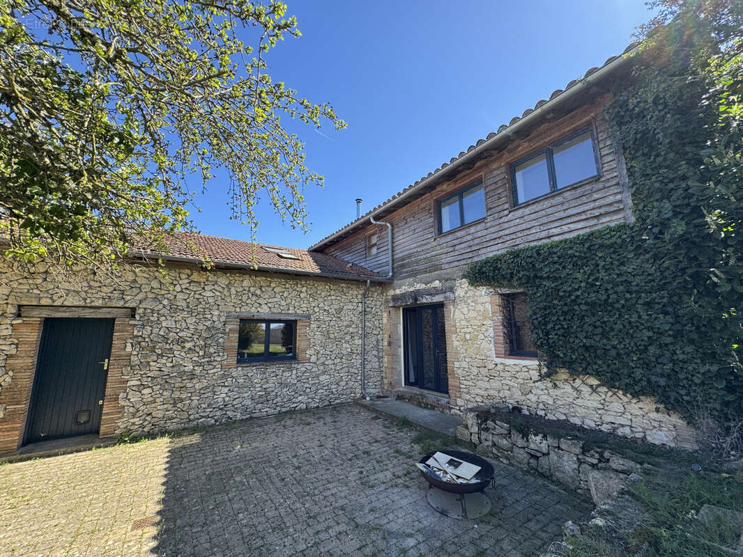 Maison à TOUGET