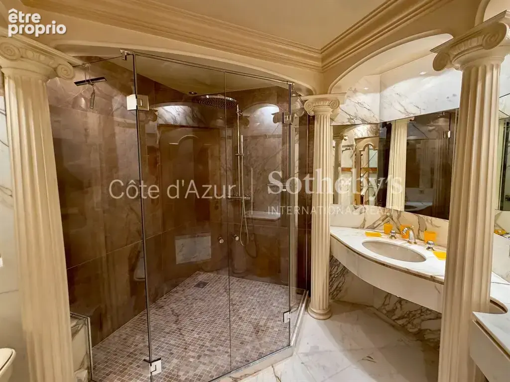 Mougins, grand appartement en dernier étage avec terrasses et vue mer - photo 12