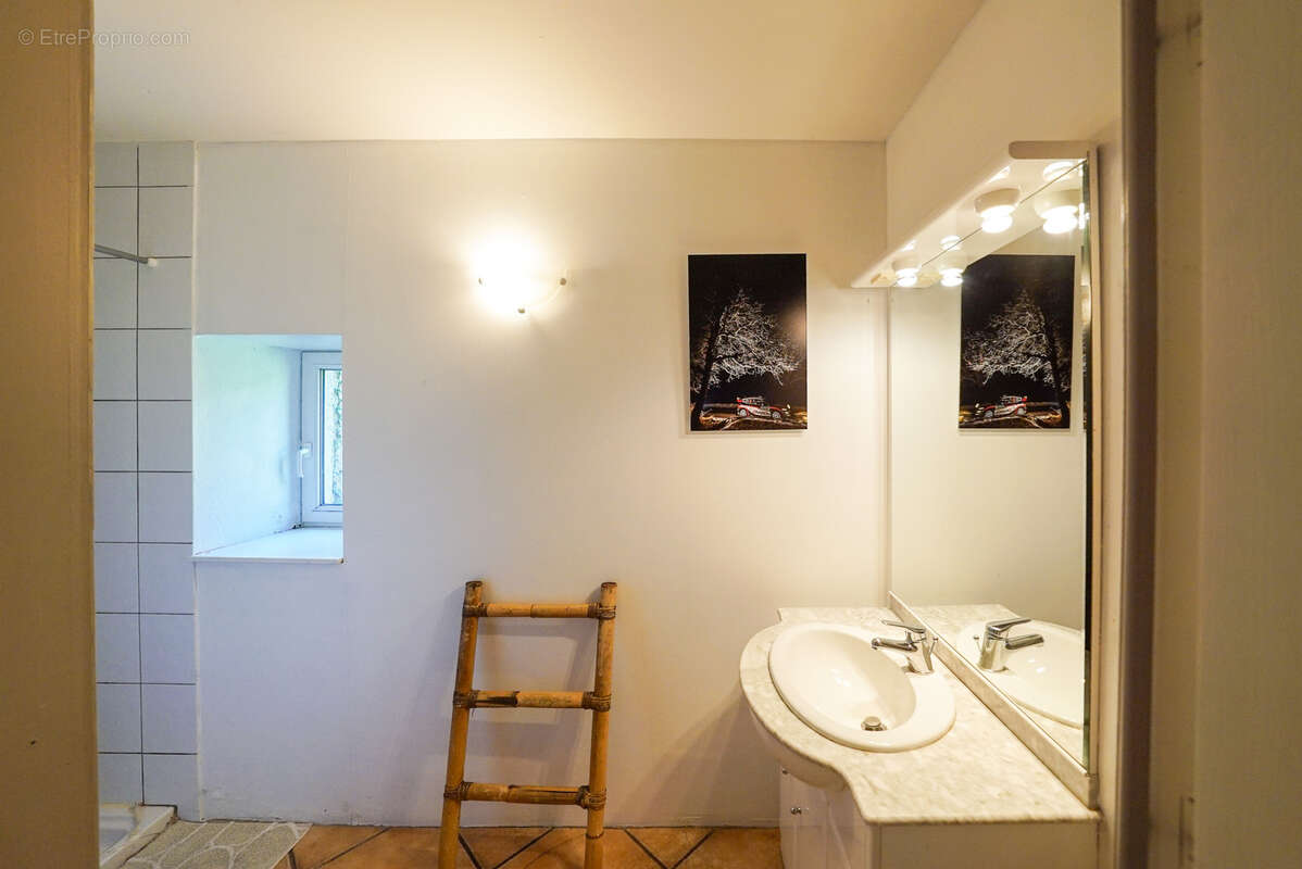 Maison à CASTANET-LE-HAUT