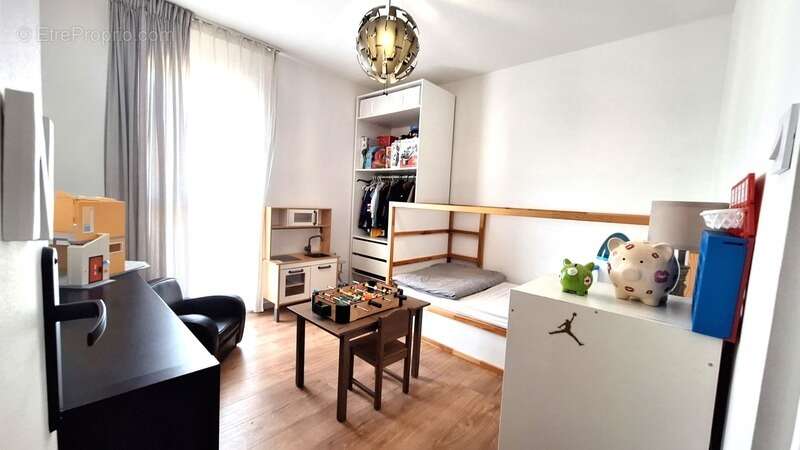 Appartement à MARSEILLE-13E