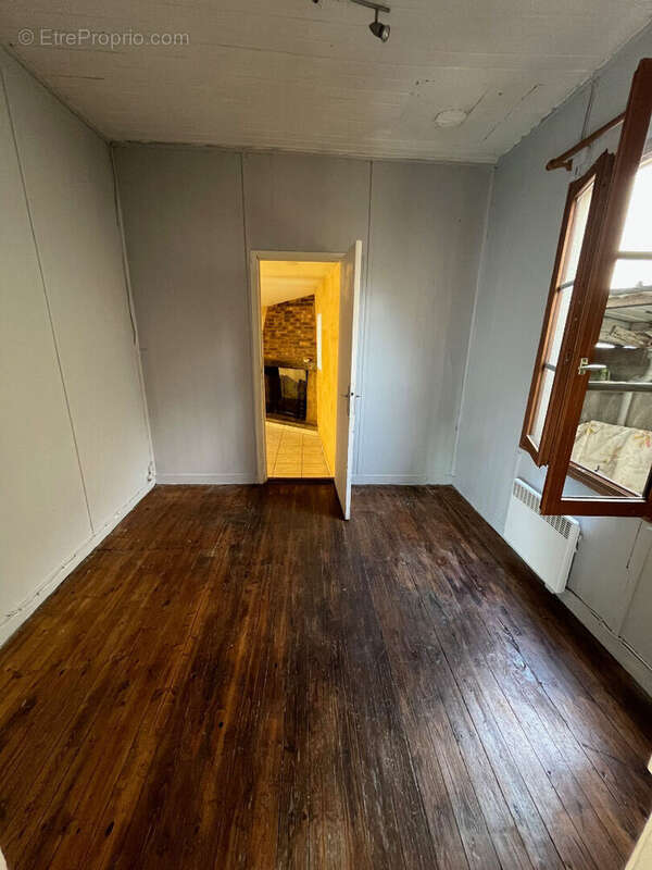 Maison à CHEPTAINVILLE