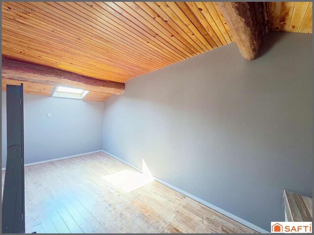 Maison 120 m² à Mortagne-Sur-Sevre  - photo 7