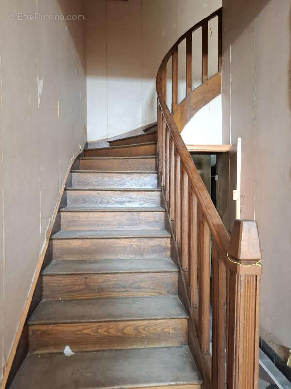 Maison à SAINT-MARTIN-DE-VALAMAS