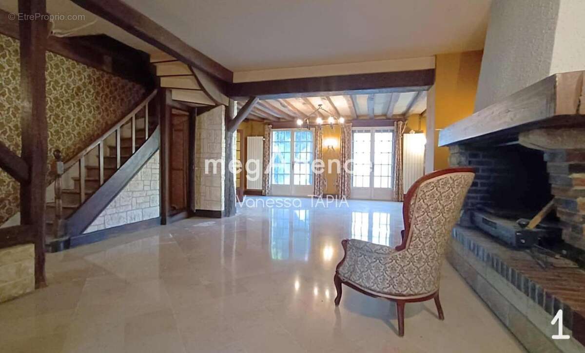 Maison à ROMILLY-SUR-SEINE