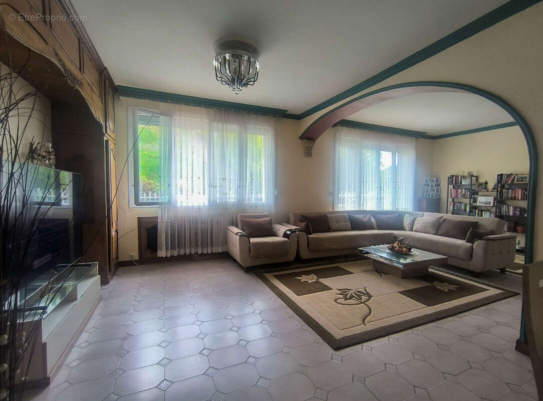 Maison 8 pièces + maison 3 pièces - photo 2