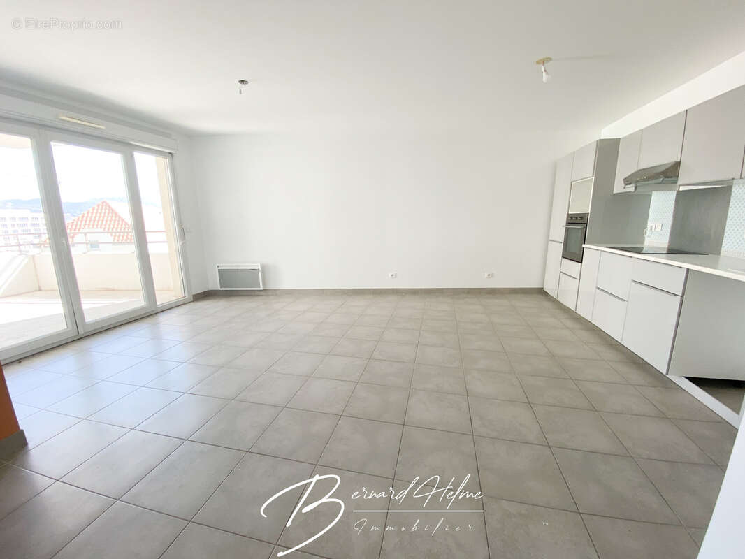 T3 + Terrasse + Proche Parc 26 ème Centenaire /Cantini 13008 MARSEILLE - photo 3