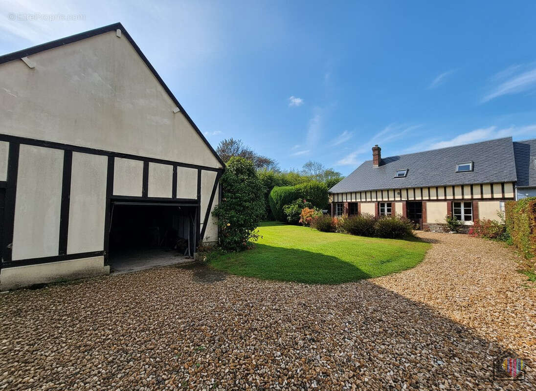 Maison à SAINT-MARTIN-AUX-BUNEAUX