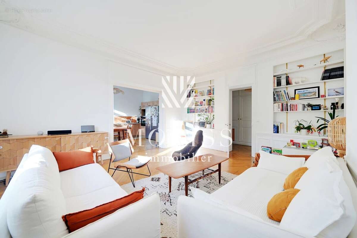 Appartement à CHARENTON-LE-PONT