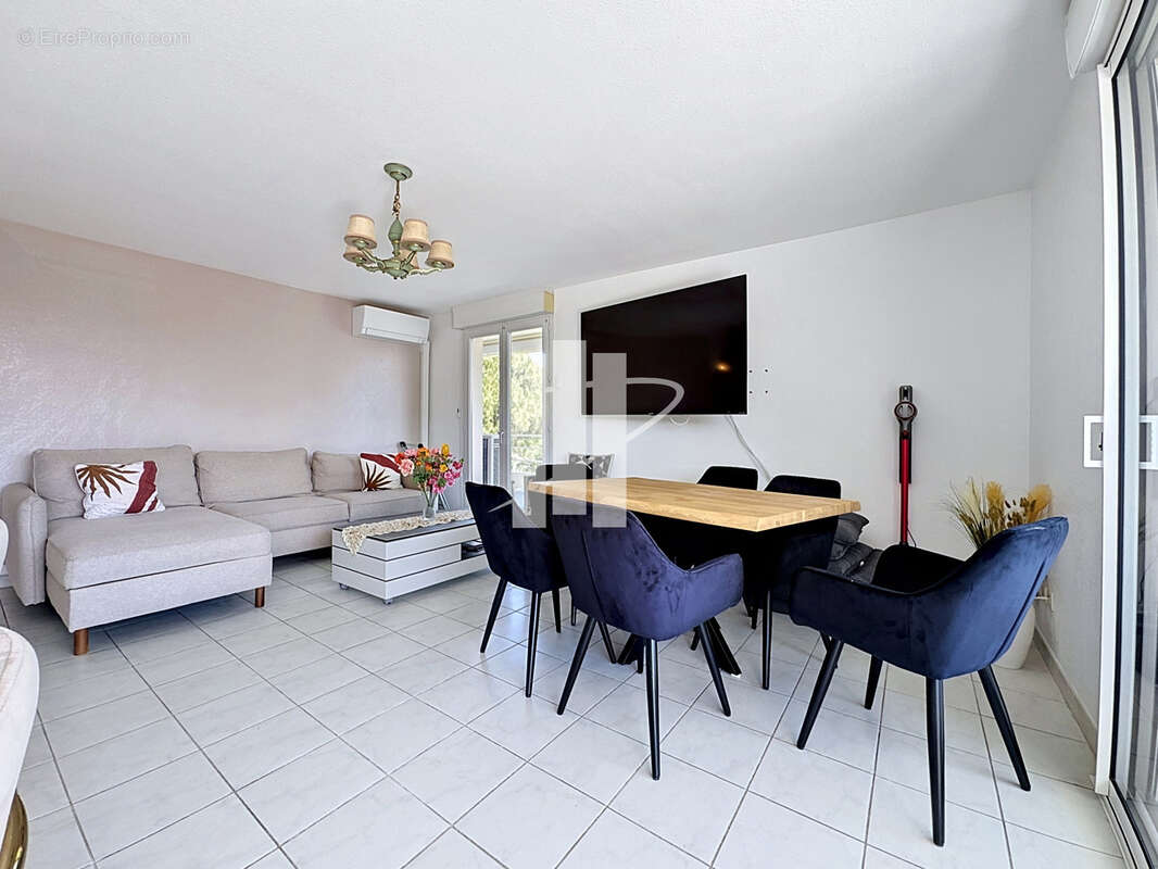 Appartement à FREJUS