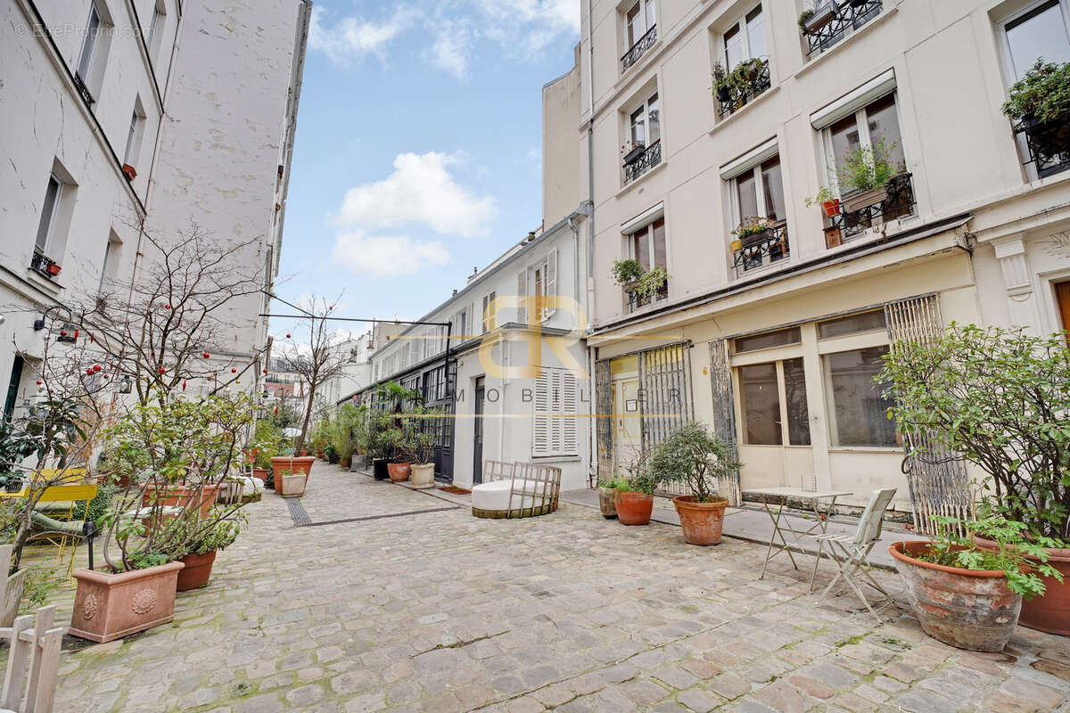Local Commercial Paris 17e - photo 11