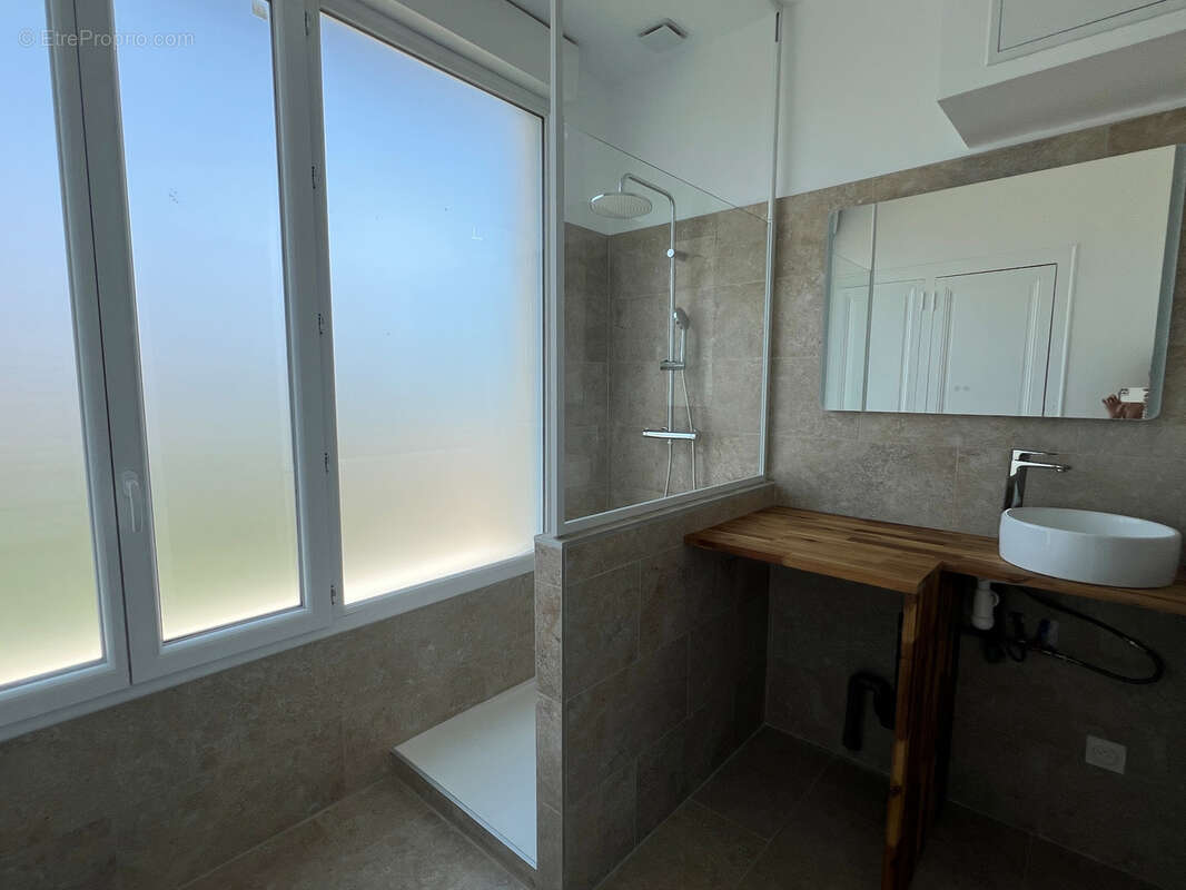 T2 rénové lumineux   Immeuble en pierre   Bordeaux Chartrons - photo 7