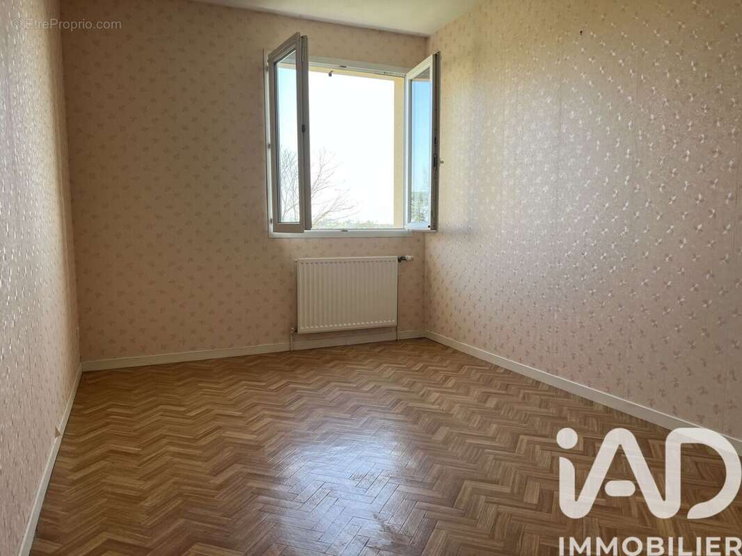 Maison 114 m² à Saint-Leger-Sur-Vouzance  - photo 9