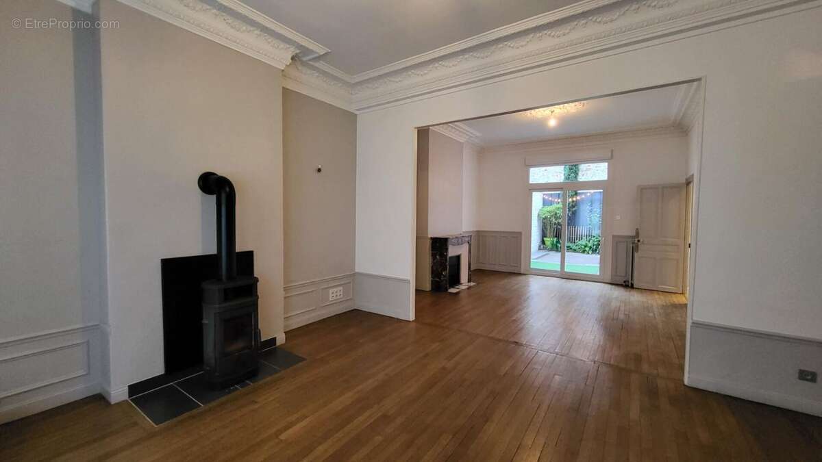 Maison à SAINT-QUENTIN