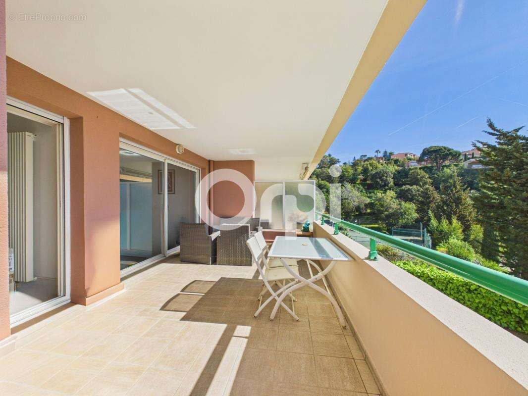 Appartement à MANDELIEU-LA-NAPOULE