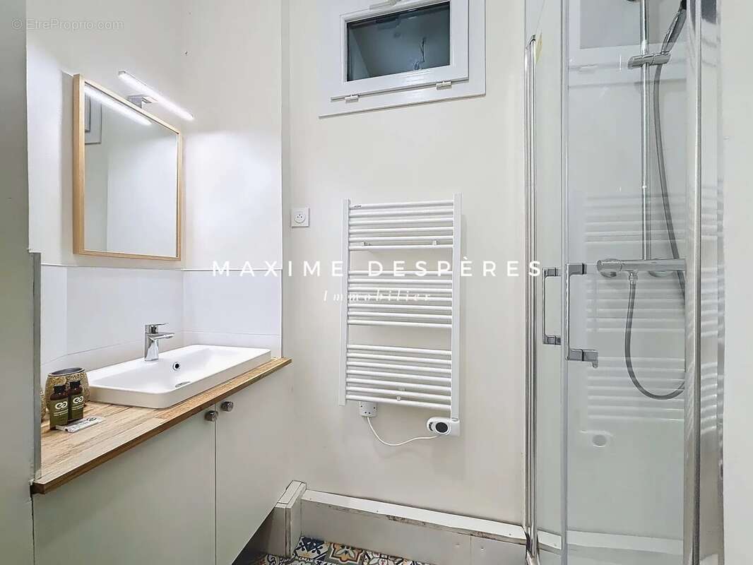 Appartement à PARIS-8E