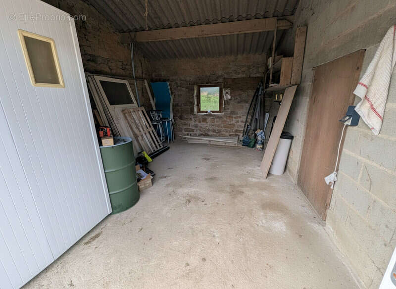 Maison à LOUVIGNE-DU-DESERT