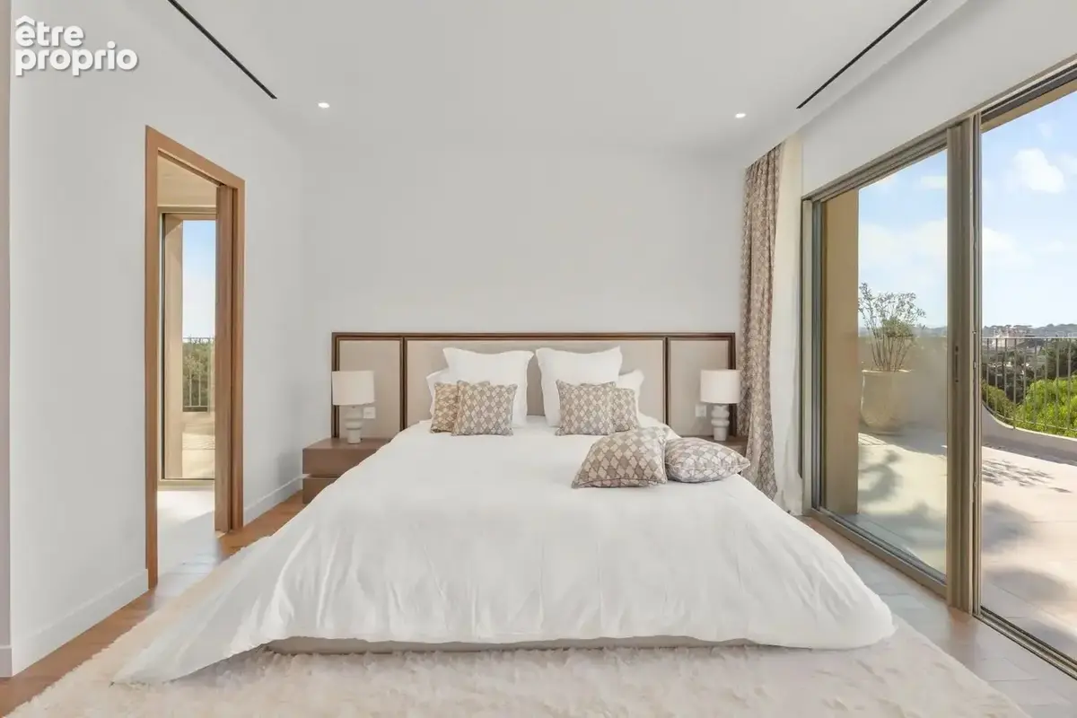 Cannes - luxueuse maison avec piscine à débordement – terrain de 1200 m² - photo 15