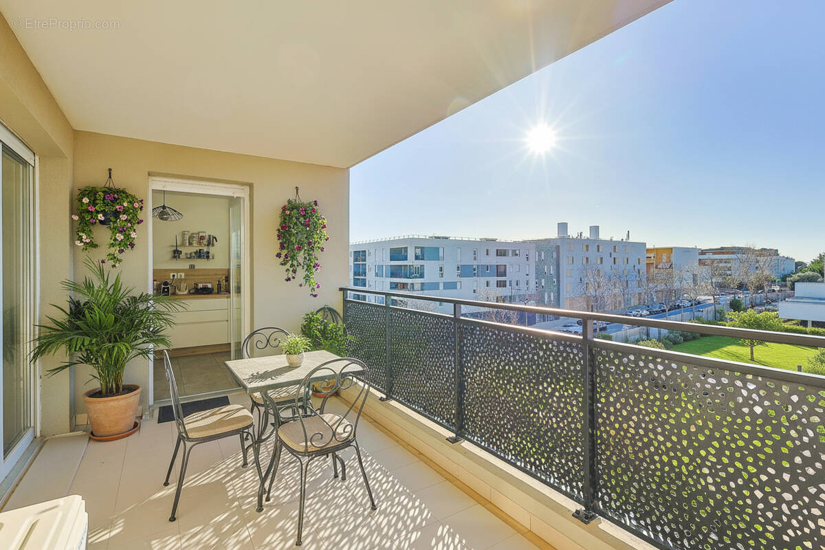 Appartement à MARSEILLE-14E