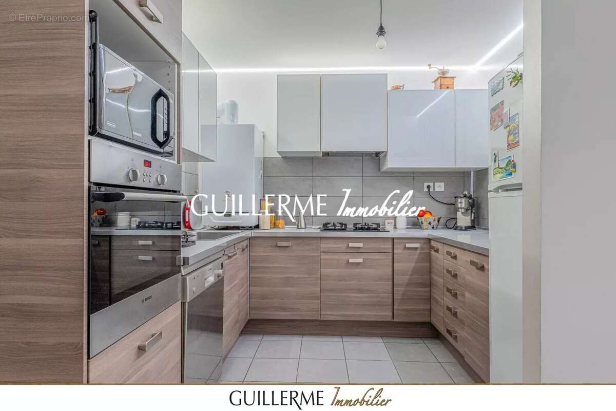 Appartement à GENAY