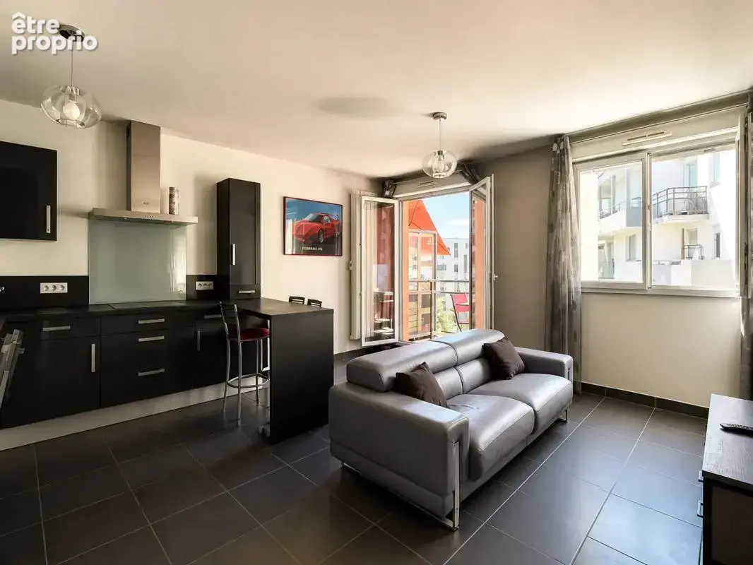 Appartement récent F3 de 67 m² avec parking et piscine - photo 14