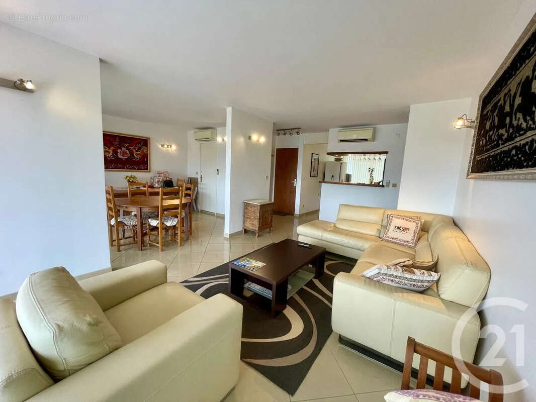 Appartement à BORMES-LES-MIMOSAS