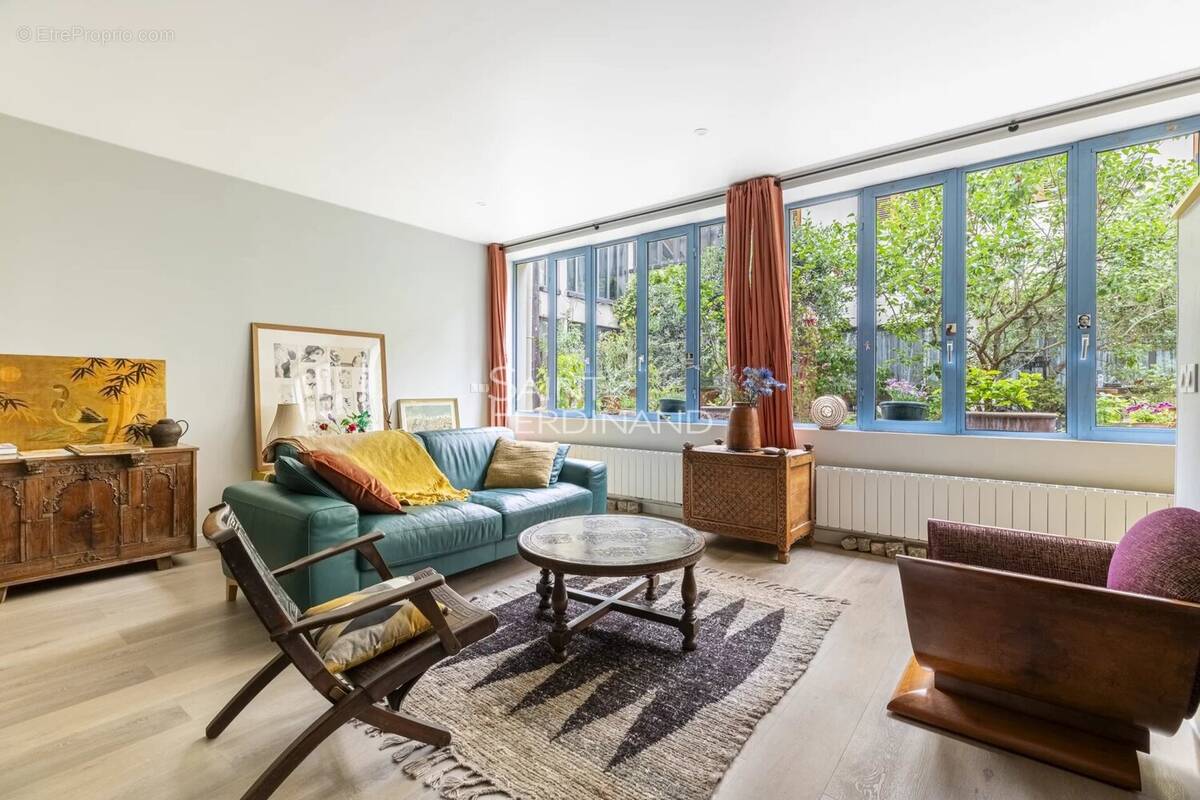 Maison à PARIS-11E